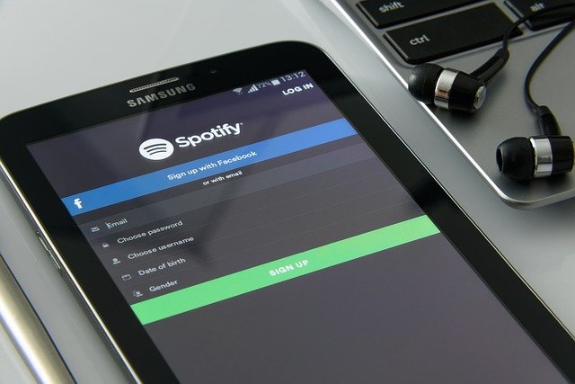 How to get your music featured on Spotify playlists