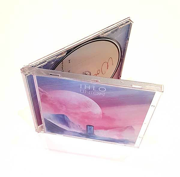 How to make jewel case artwork